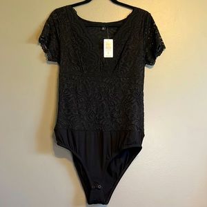 Torrid size 00 Lace and Mesh bodysuit